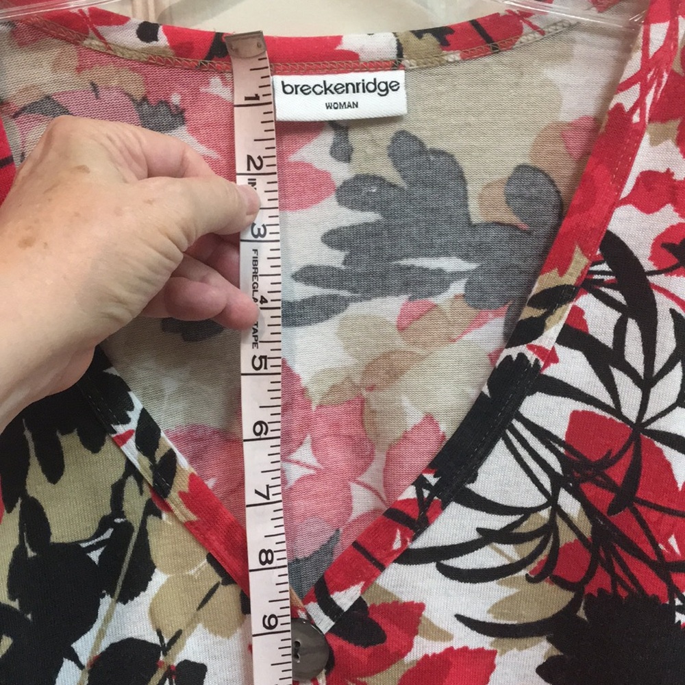 Lightweight Floral Print Dolman Sleeve Women's Top - Red/Black/Tan - Picture 5 of 9